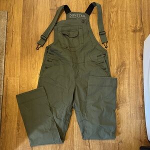 Dovetail workwear freshley overalls women’s 8 30” like new